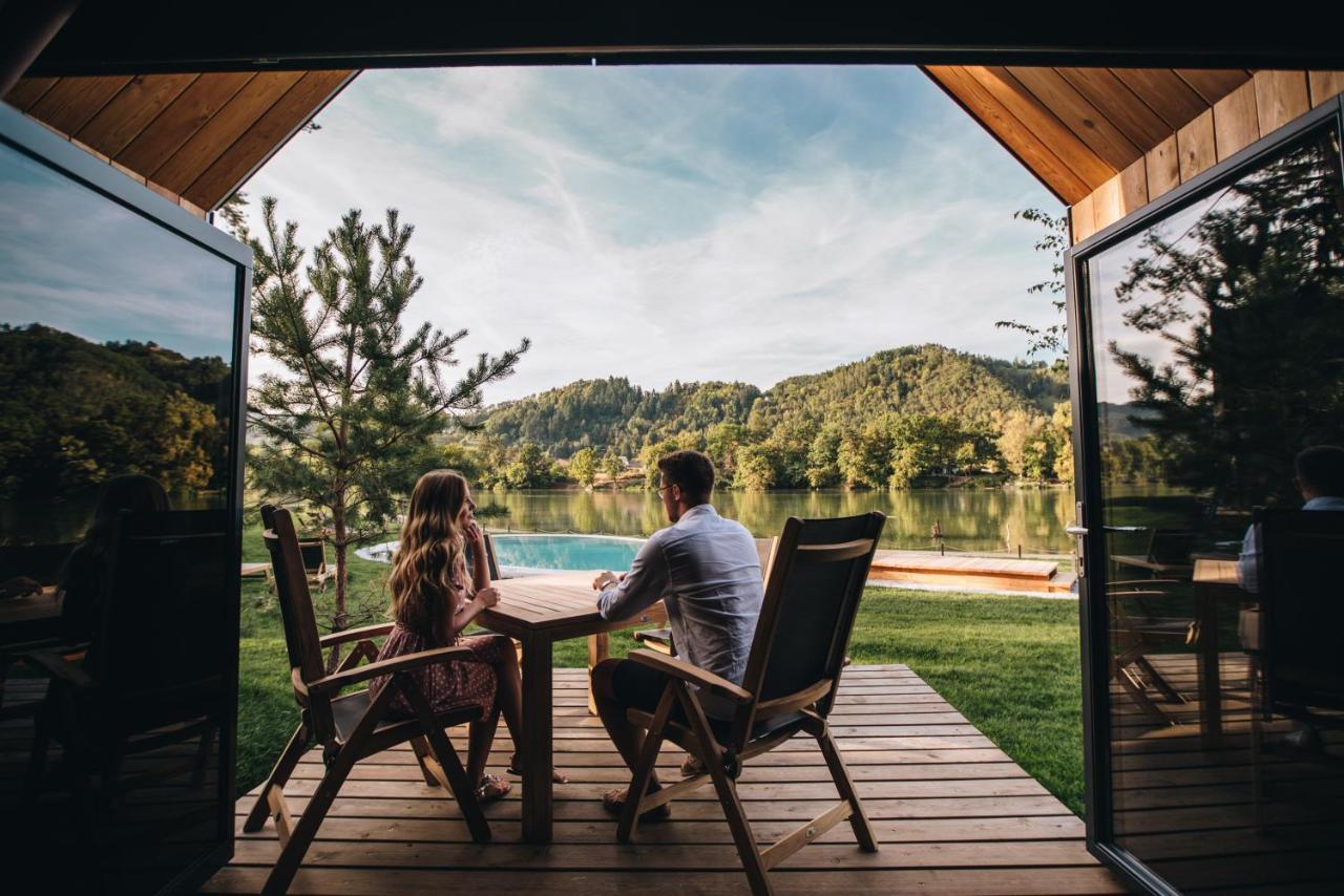 Luxury Glamping Chocolate Village Марибор Екстериор снимка