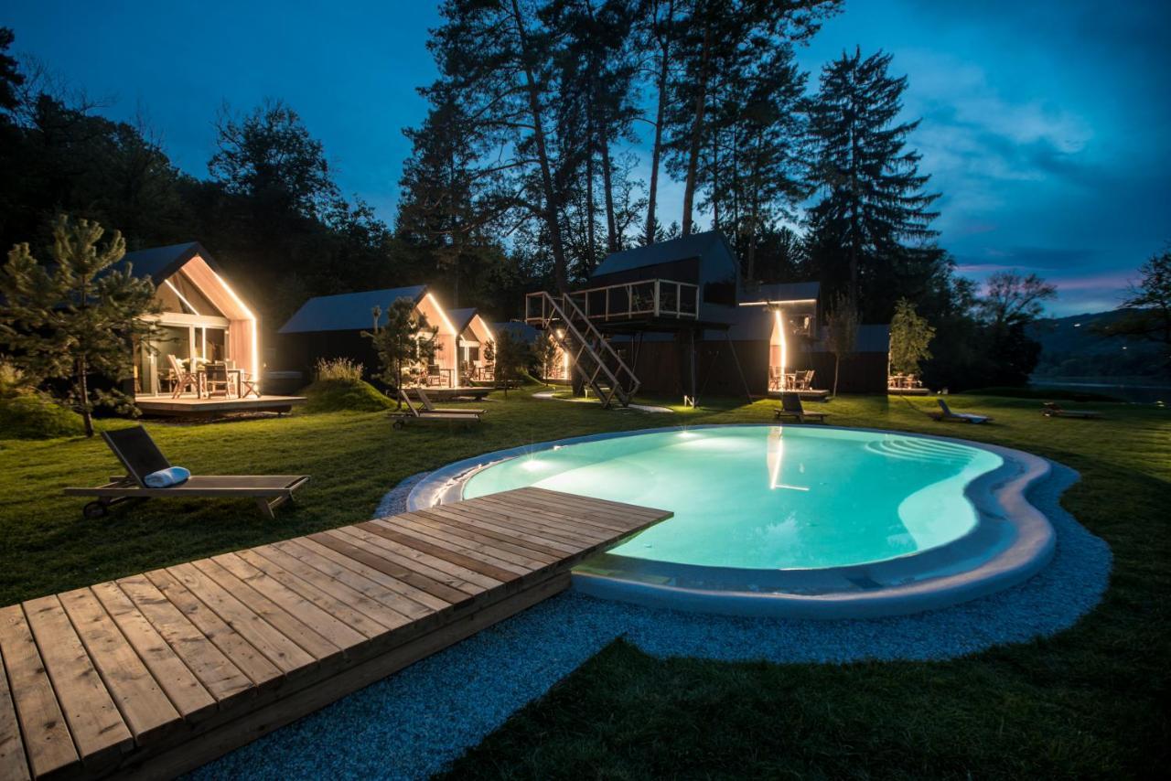 Luxury Glamping Chocolate Village Марибор Екстериор снимка